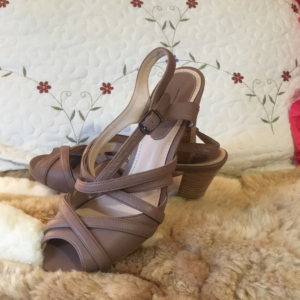 Martin + Osa heels NWOT